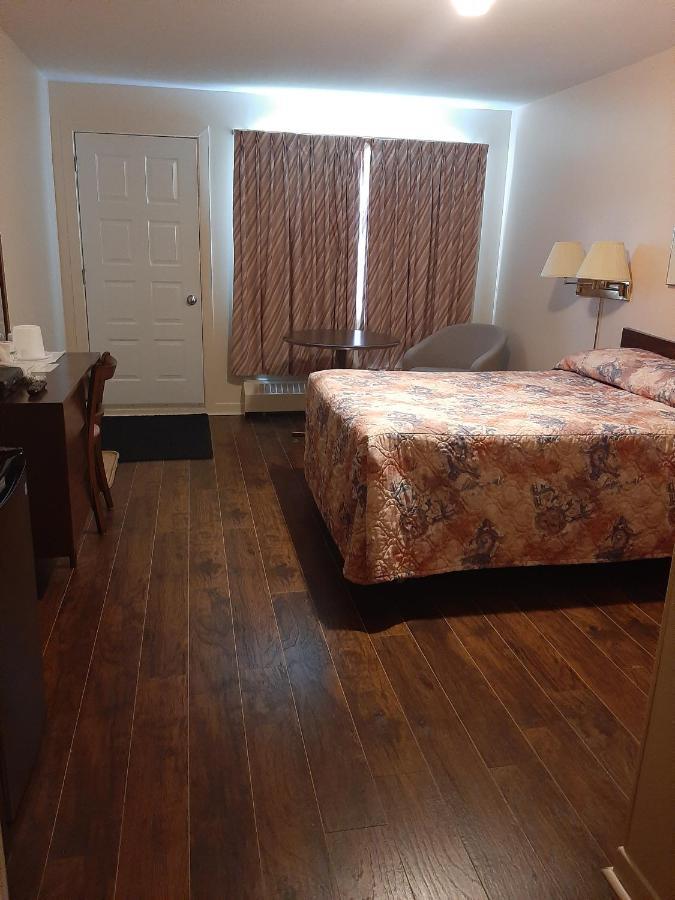 Motel Vaudreuil ภายนอก รูปภาพ