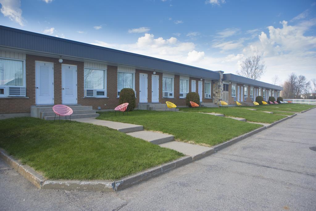Motel Vaudreuil ภายนอก รูปภาพ